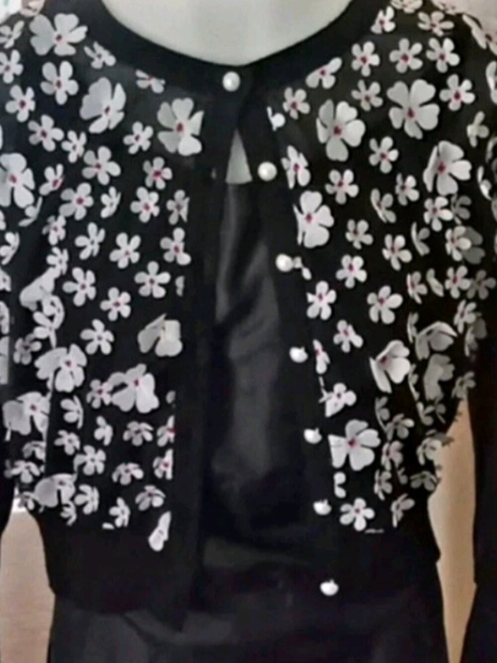 Karl Lagerfeld 3D Flower Lace Front Bottoms Up Cardigan